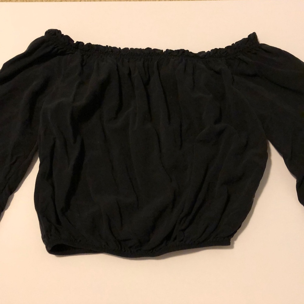 Brandy Melville off the shoulder long sleeve top